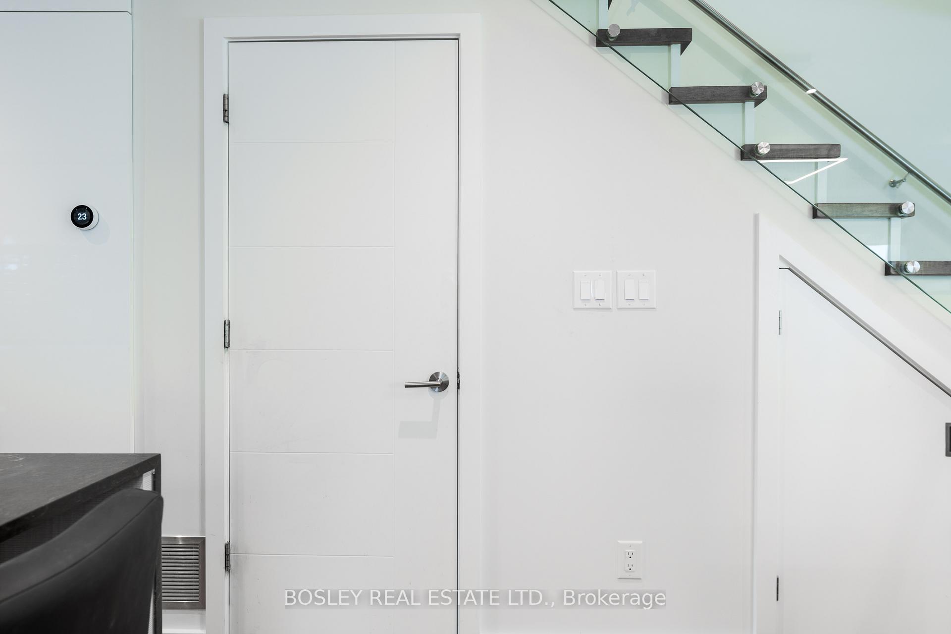 Photo 14 of 124 Coleridge Avenue, Toronto, Woodbine-Lumsden — HOMEH
