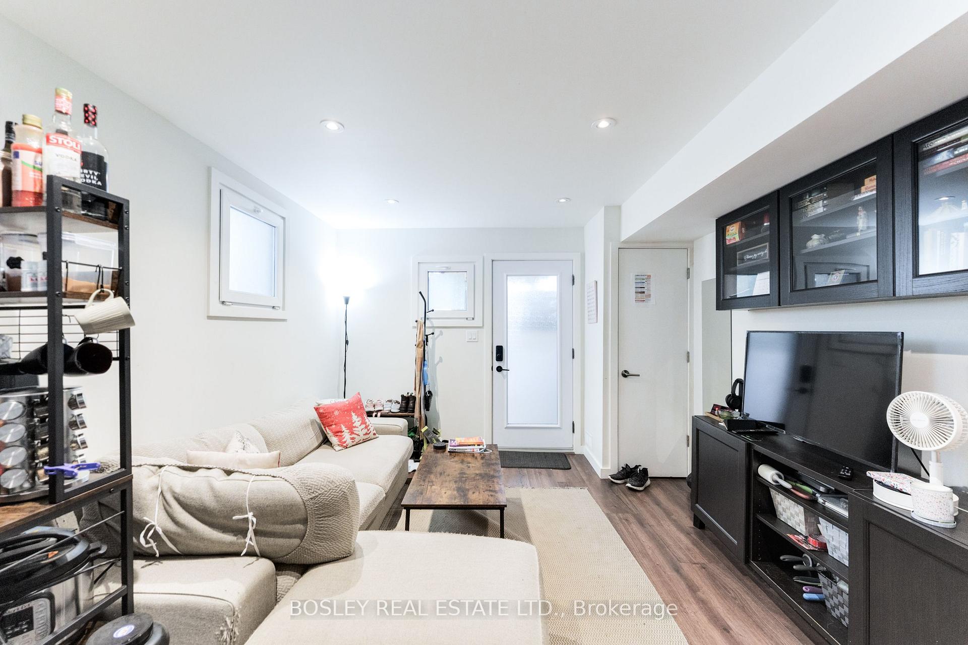 Photo 28 of 124 Coleridge Avenue, Toronto, Woodbine-Lumsden — HOMEH