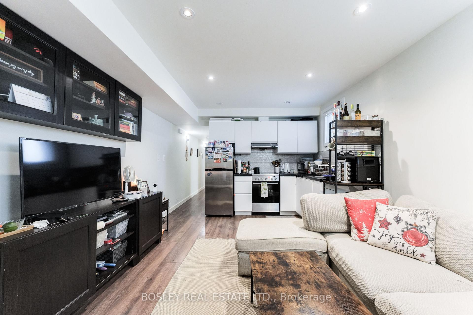 Photo 31 of 124 Coleridge Avenue, Toronto, Woodbine-Lumsden — HOMEH