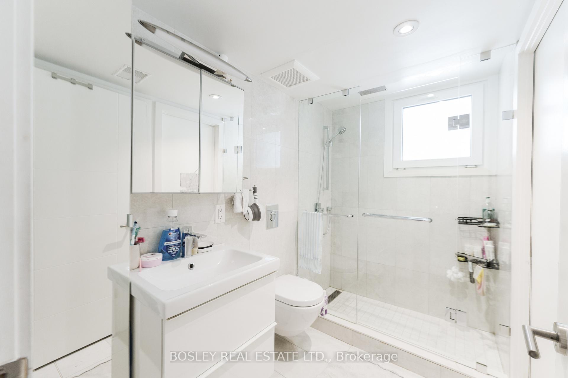 Photo 34 of 124 Coleridge Avenue, Toronto, Woodbine-Lumsden — HOMEH