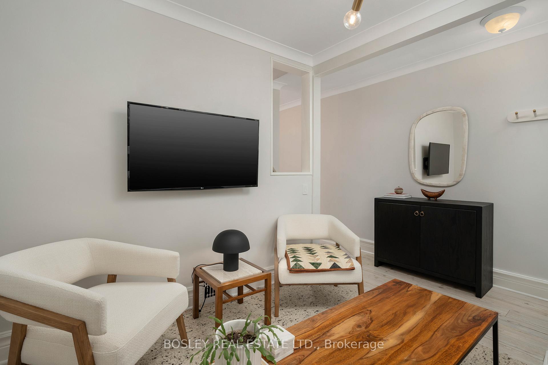 Photo 5 of 28 Mountalan Avenue, Toronto, Greenwood-Coxwell — HOMEH