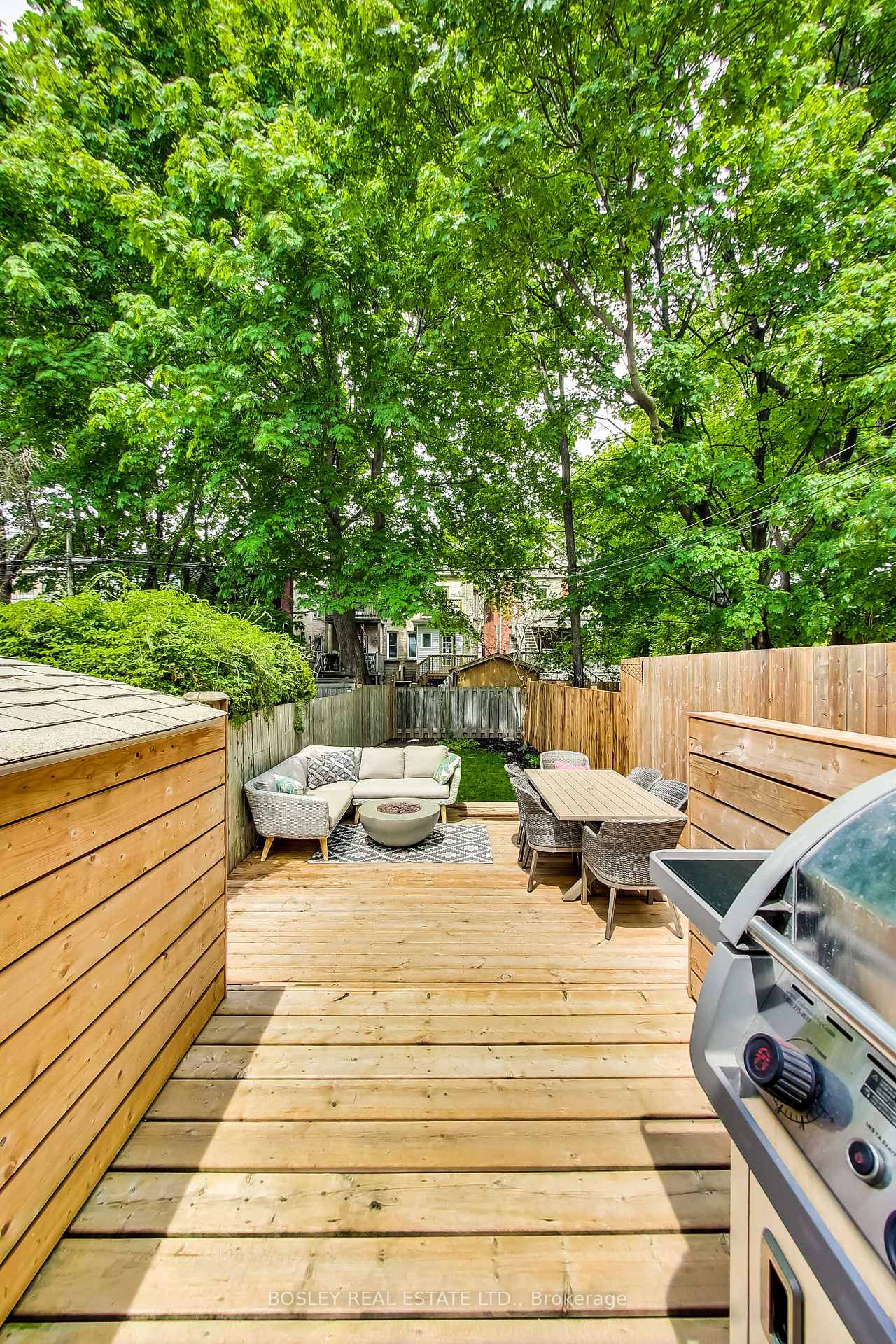 Photo 30 of 28 Mountalan Avenue, Toronto, Greenwood-Coxwell — HOMEH