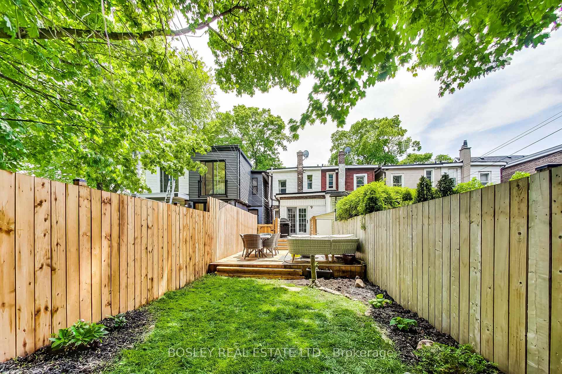 Photo 31 of 28 Mountalan Avenue, Toronto, Greenwood-Coxwell — HOMEH
