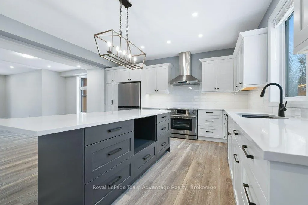 Photo 7 of 18 Avery Court, Parry Sound — HOMEH