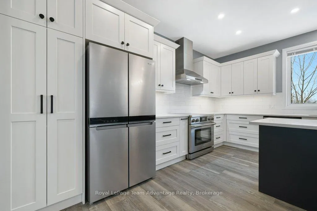 Photo 10 of 18 Avery Court, Parry Sound — HOMEH