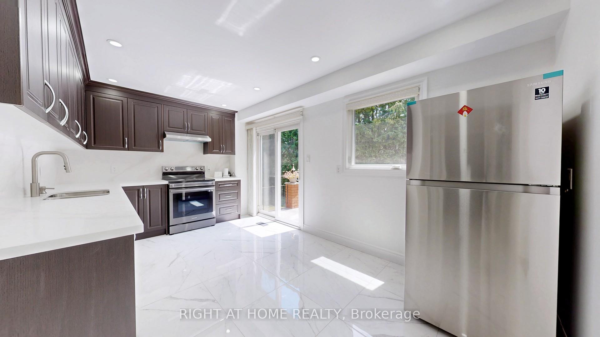 Photo 9 of 21 Lucania Place, Scarborough, Steeles — HOMEH