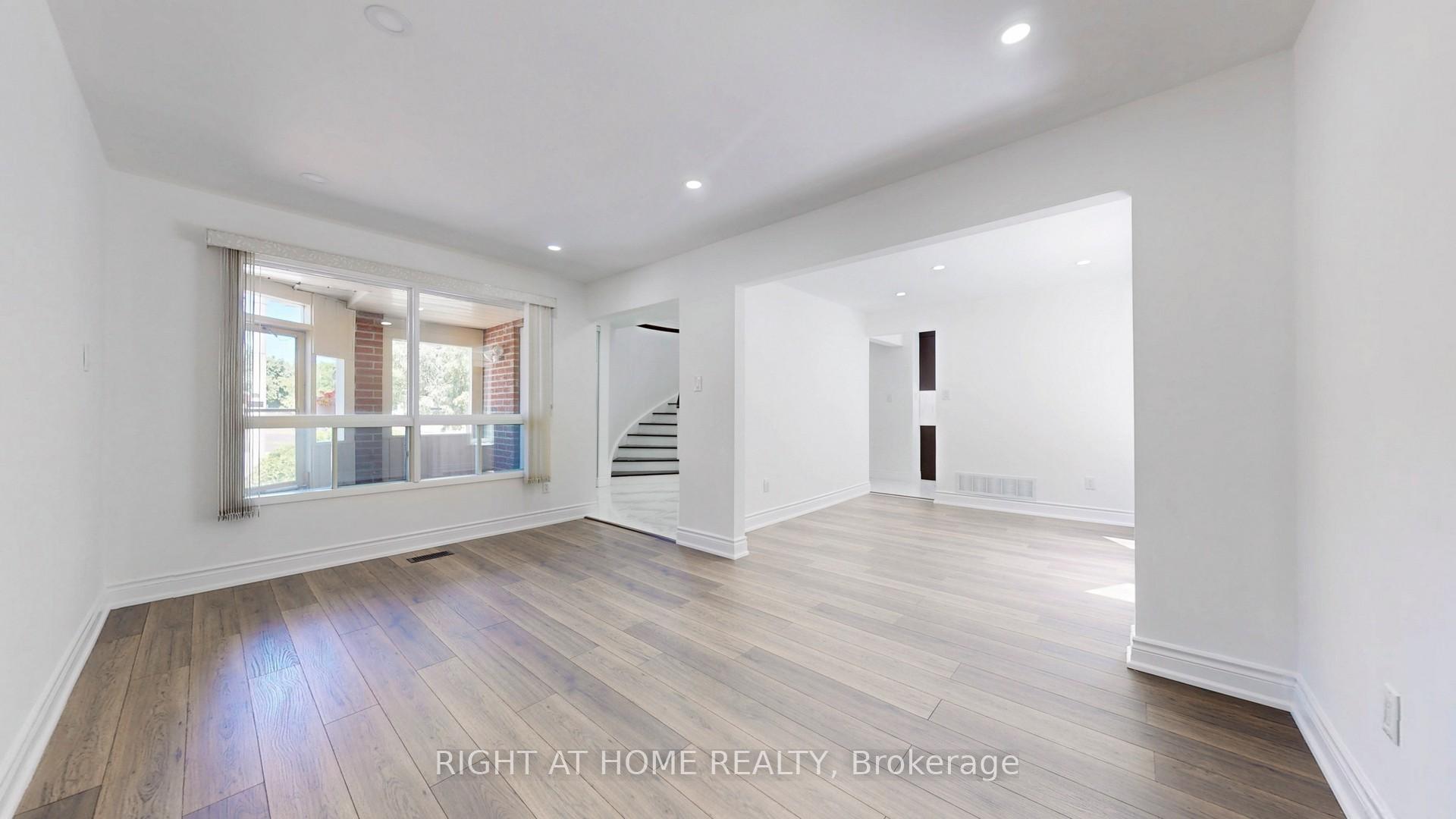 Photo 10 of 21 Lucania Place, Scarborough, Steeles — HOMEH
