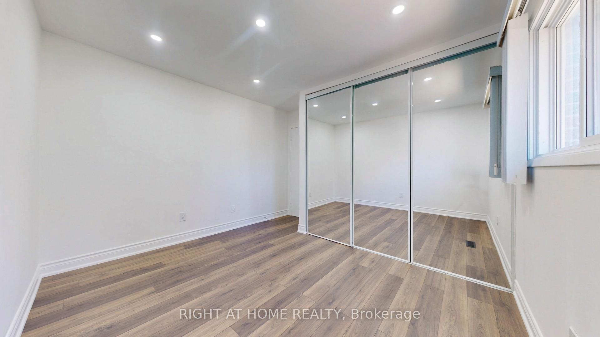 Photo 12 of 21 Lucania Place, Scarborough, Steeles — HOMEH