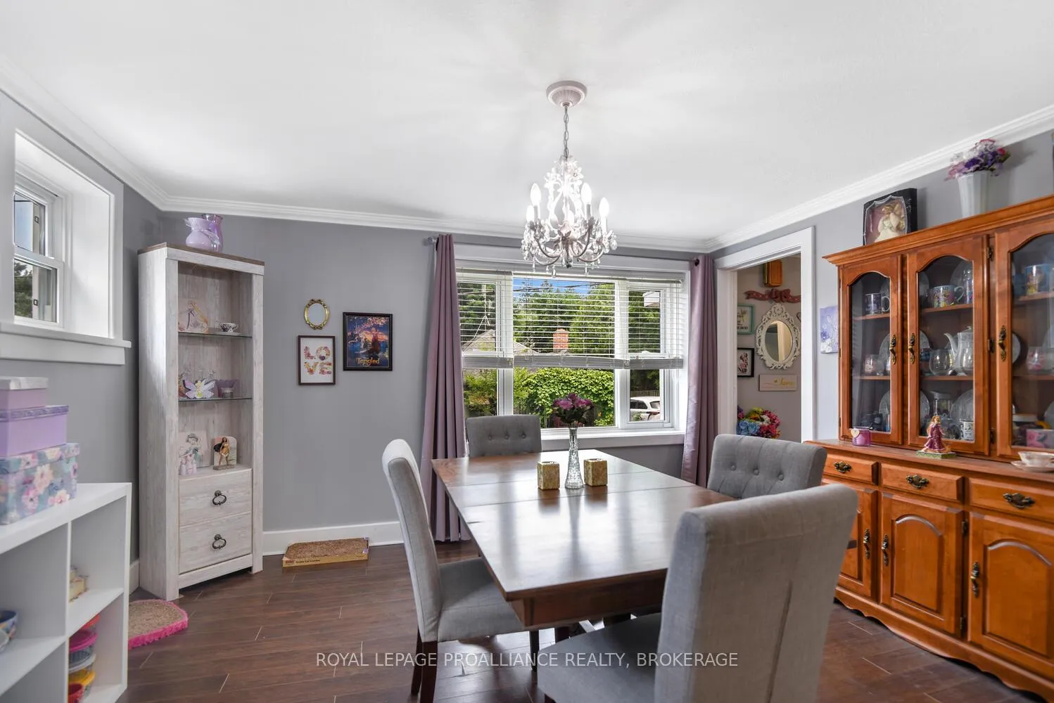 Photo 11 of 16 Mccready Street, Brockville — HOMEH