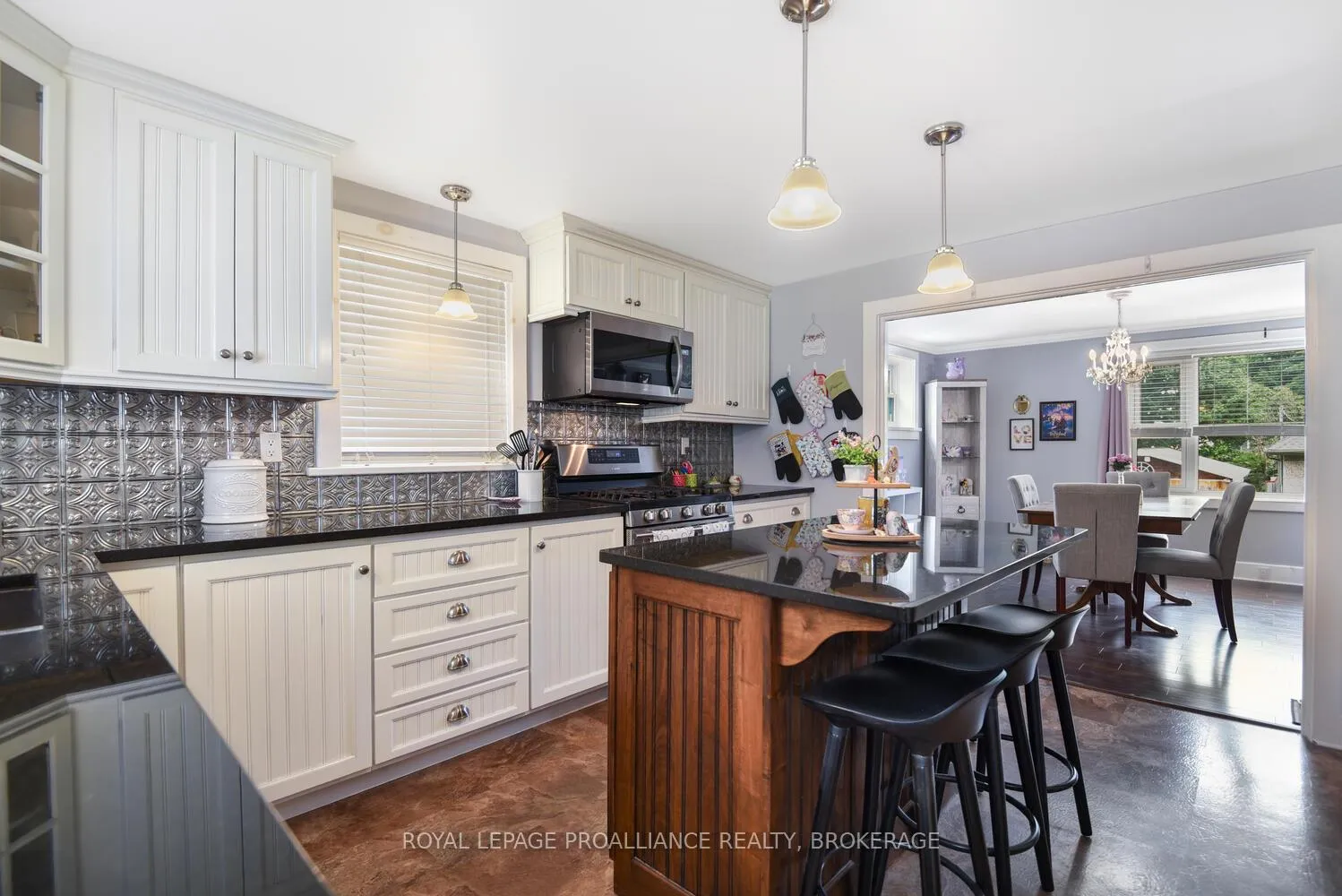 Photo 14 of 16 Mccready Street, Brockville — HOMEH
