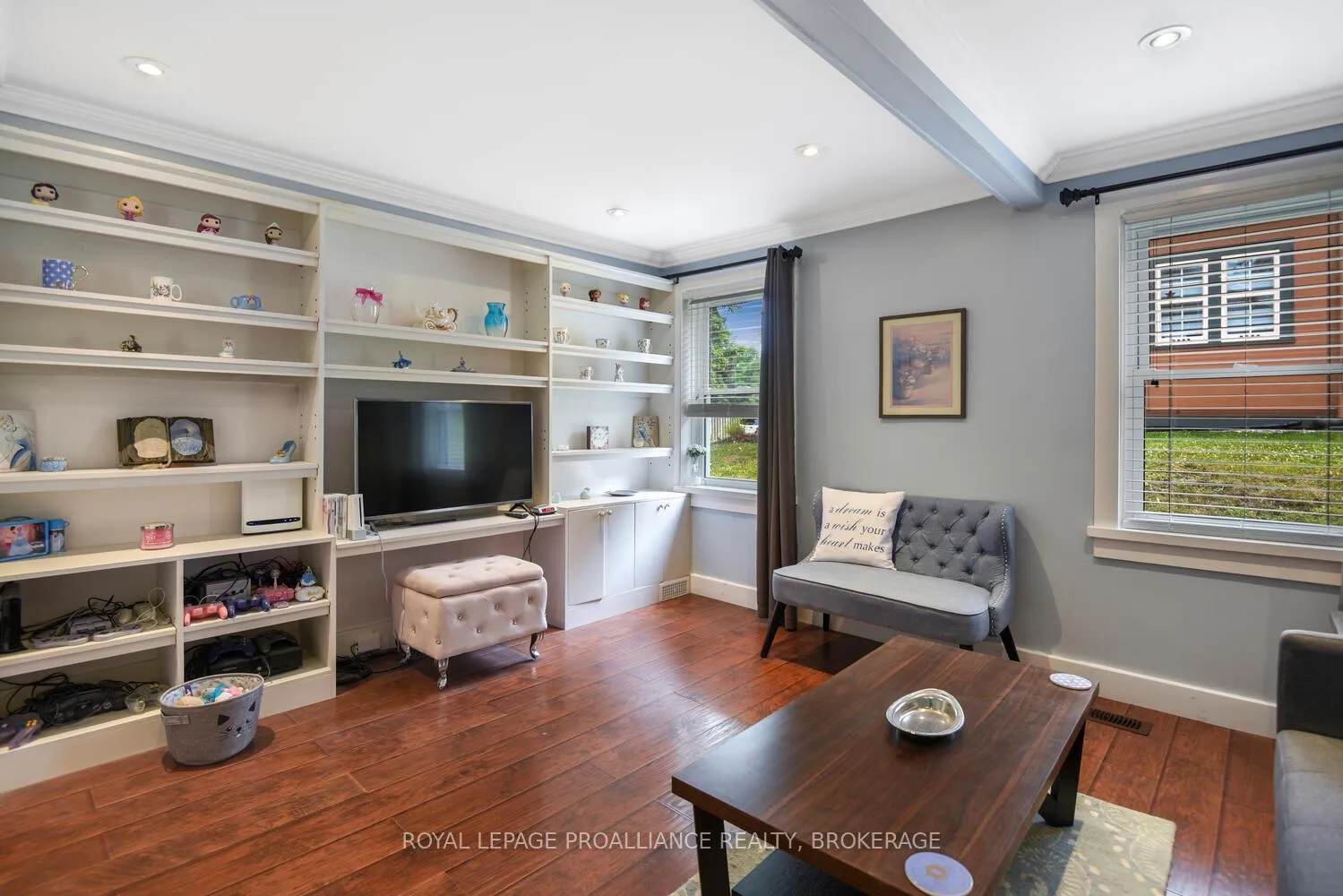 Photo 17 of 16 Mccready Street, Brockville — HOMEH
