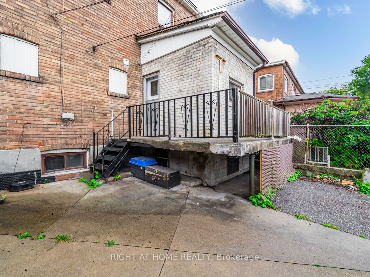 Photo 53 of 15 Regal Road, Toronto, Wychwood — HOMEH