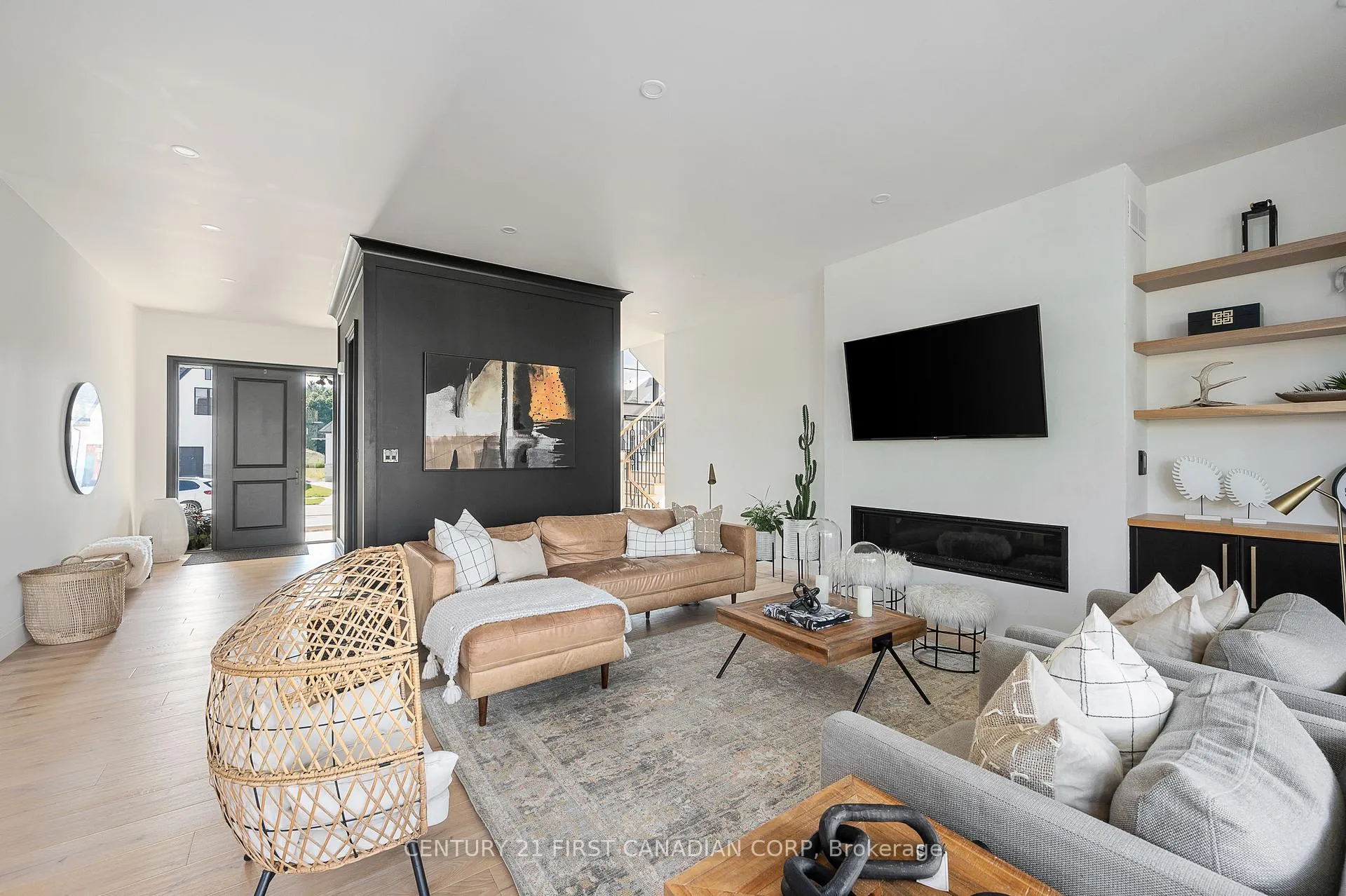 Photo 4 of 244 Foxborough Place, Thames Centre, Thorndale — HOMEH