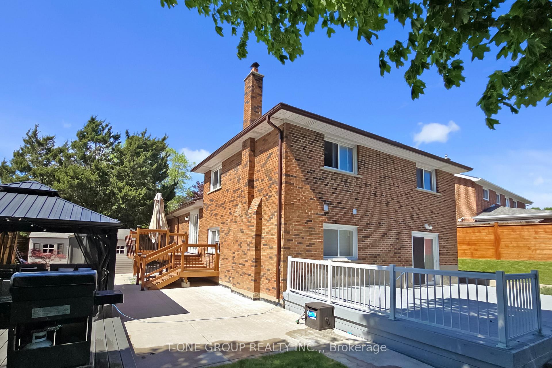 Photo 49 of 1 Ferncrest Gate, Scarborough, L'Amoreaux — HOMEH