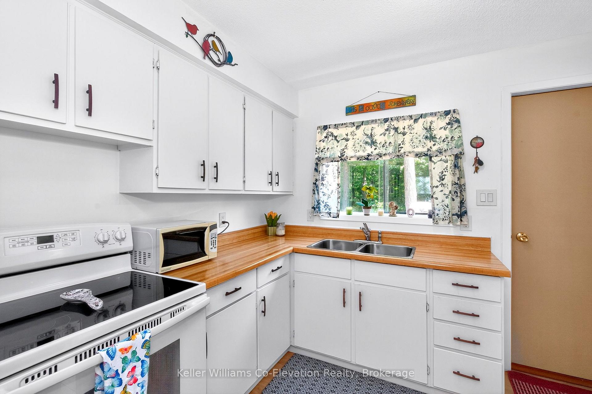 Photo 9 of 179 Patterson Boulevard, Tay, Port McNicoll — HOMEH