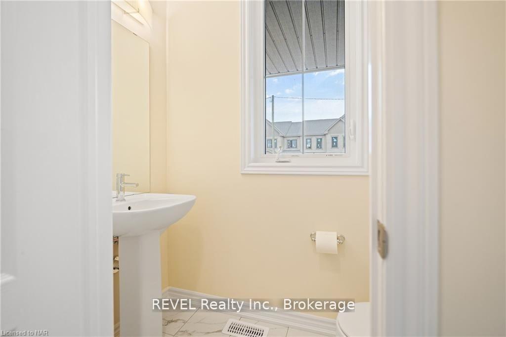 Photo 4 of 71 Sun Haven Lane, Thorold, Rolling Meadows — HOMEH