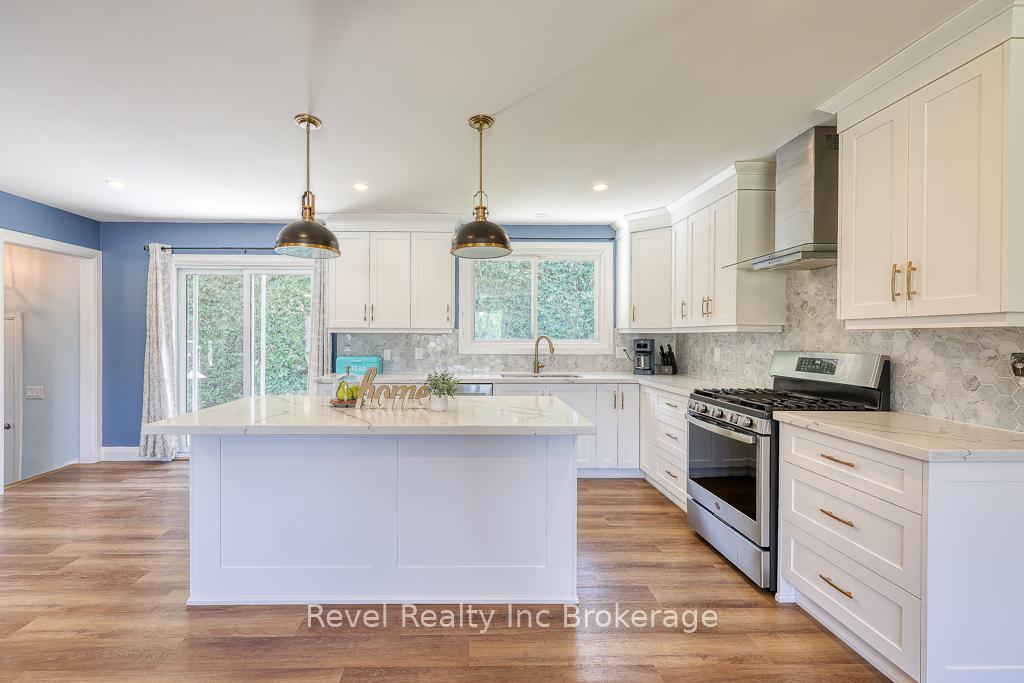 Photo 5 of 2 Richards Court, Tillsonburg — HOMEH