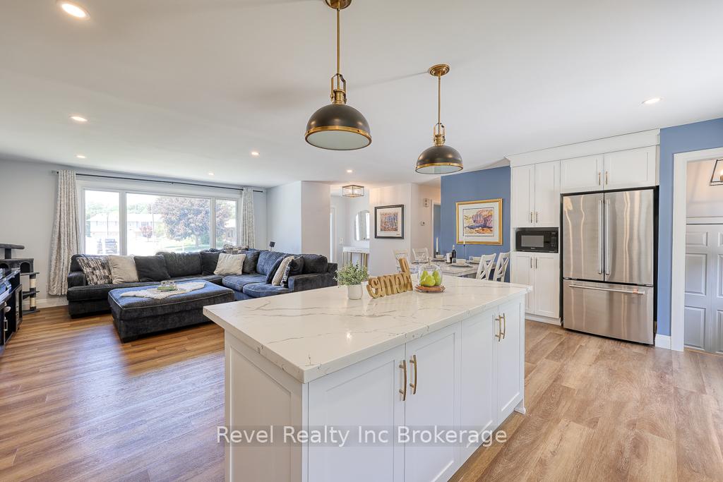 Photo 11 of 2 Richards Court, Tillsonburg — HOMEH