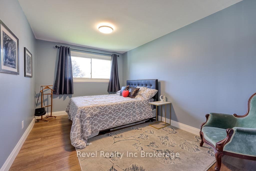 Photo 15 of 2 Richards Court, Tillsonburg — HOMEH