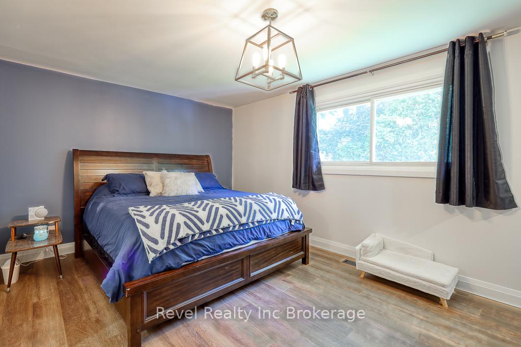 Photo 18 of 2 Richards Court, Tillsonburg — HOMEH