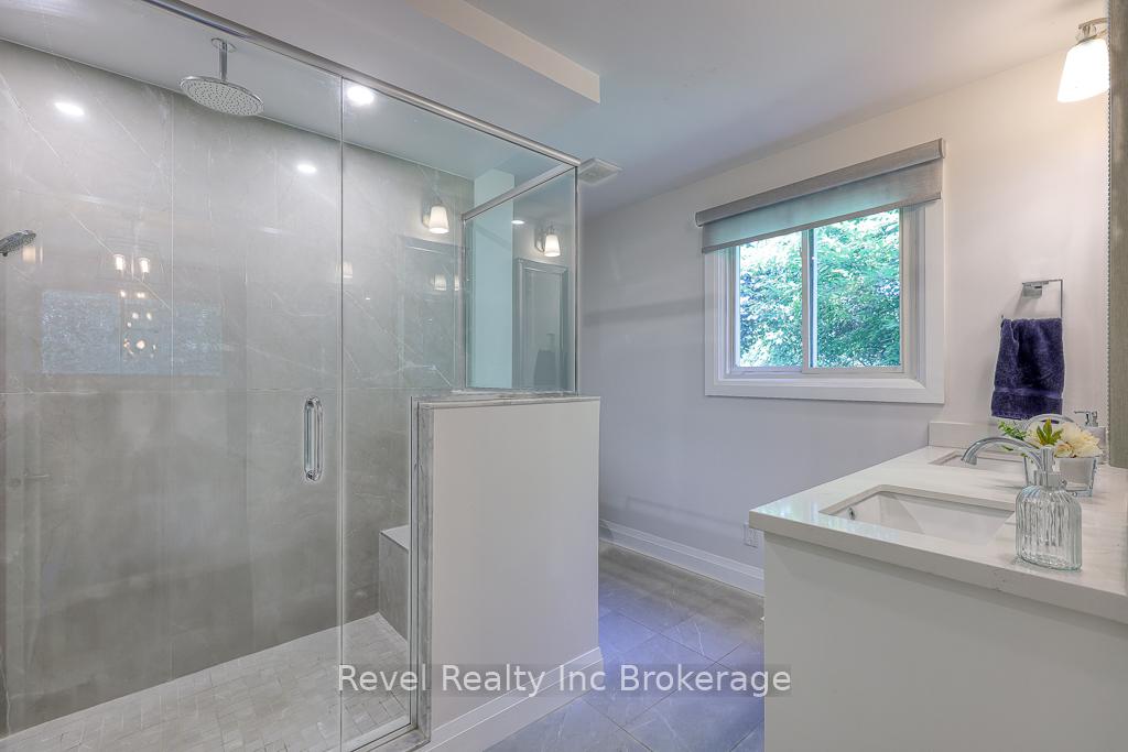 Photo 20 of 2 Richards Court, Tillsonburg — HOMEH