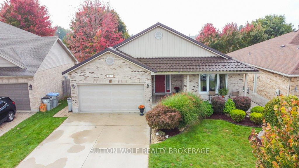 Photo 1 of 82 Laura Lane, Strathroy-Caradoc, NE — HOMEH
