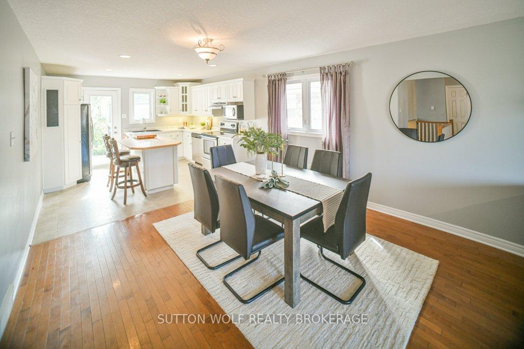 Photo 7 of 82 Laura Lane, Strathroy-Caradoc, NE — HOMEH