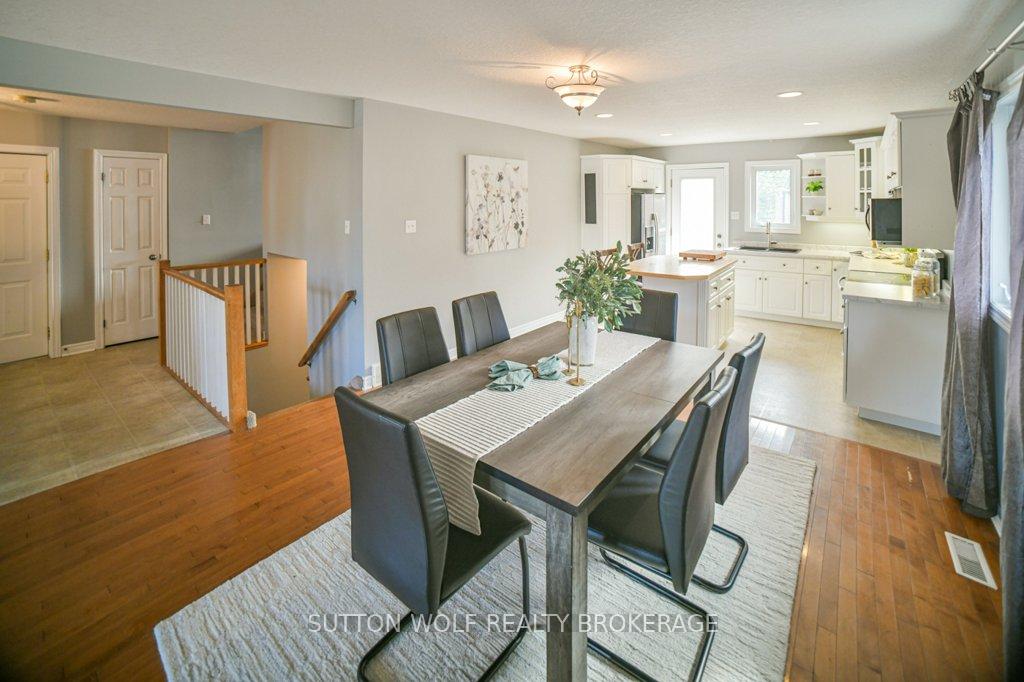 Photo 8 of 82 Laura Lane, Strathroy-Caradoc, NE — HOMEH