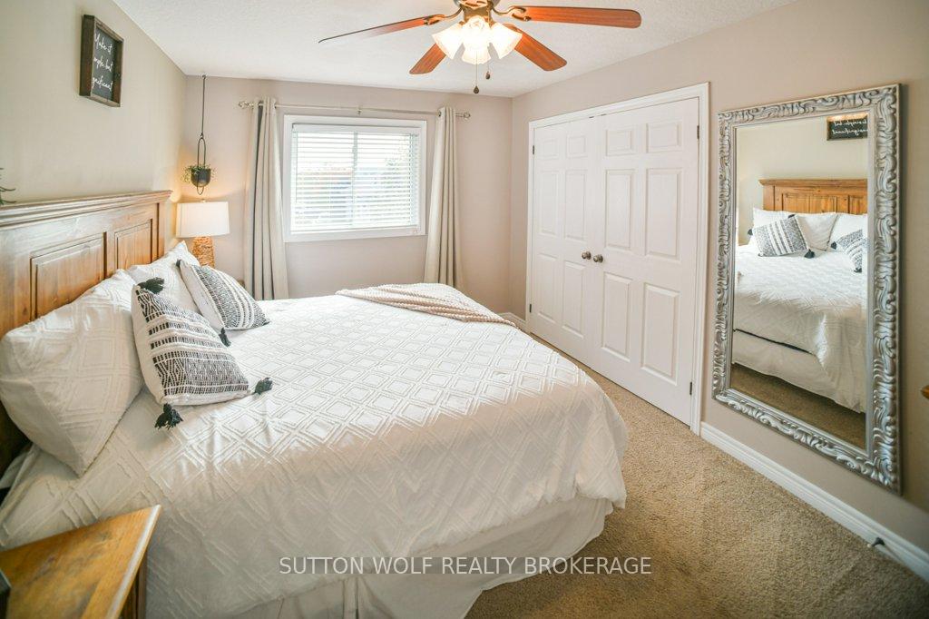 Photo 12 of 82 Laura Lane, Strathroy-Caradoc, NE — HOMEH
