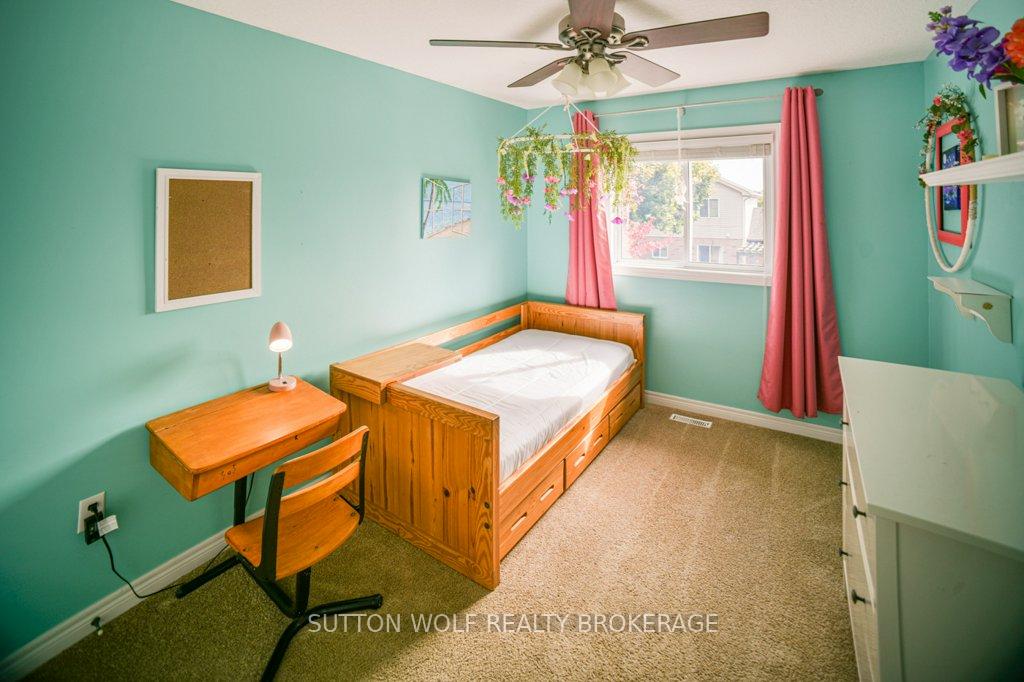 Photo 15 of 82 Laura Lane, Strathroy-Caradoc, NE — HOMEH