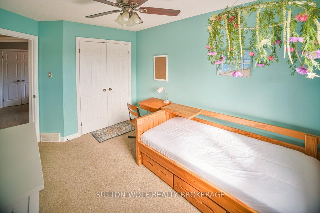 Photo 16 of 82 Laura Lane, Strathroy-Caradoc, NE — HOMEH
