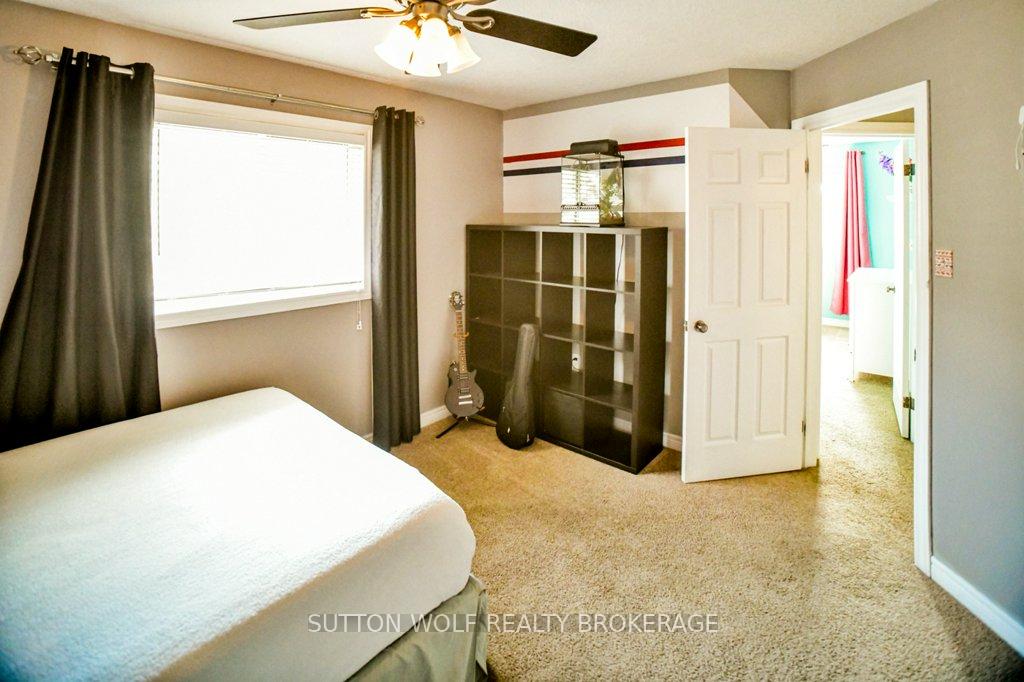 Photo 18 of 82 Laura Lane, Strathroy-Caradoc, NE — HOMEH