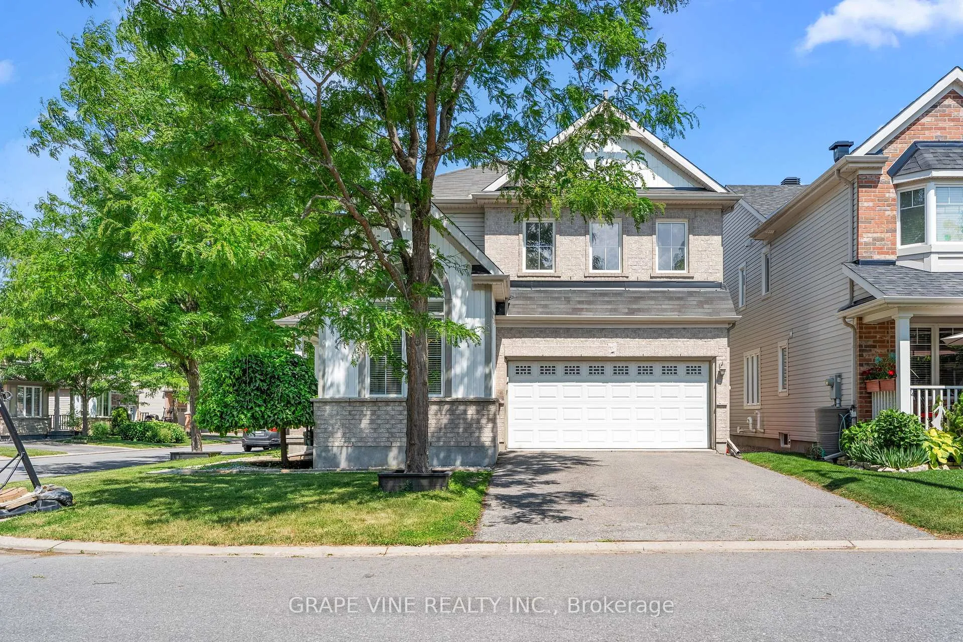 Photo 3 of 2634 Fallingwater Circle, Ottawa, Barrhaven - Half Moon Bay — HOMEH