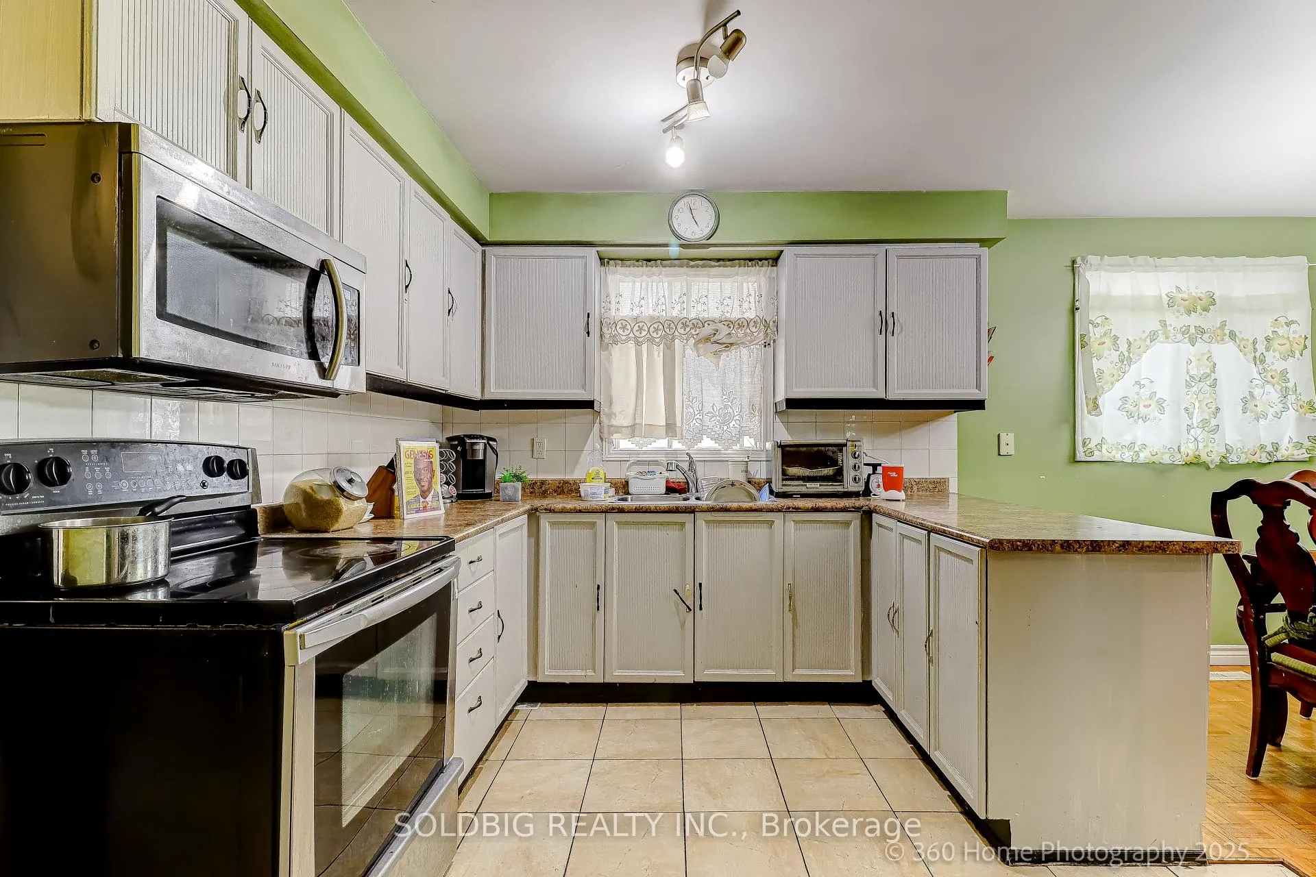 Photo 20 of 610 Vaughan Road, Toronto, Oakwood Village — HOMEH