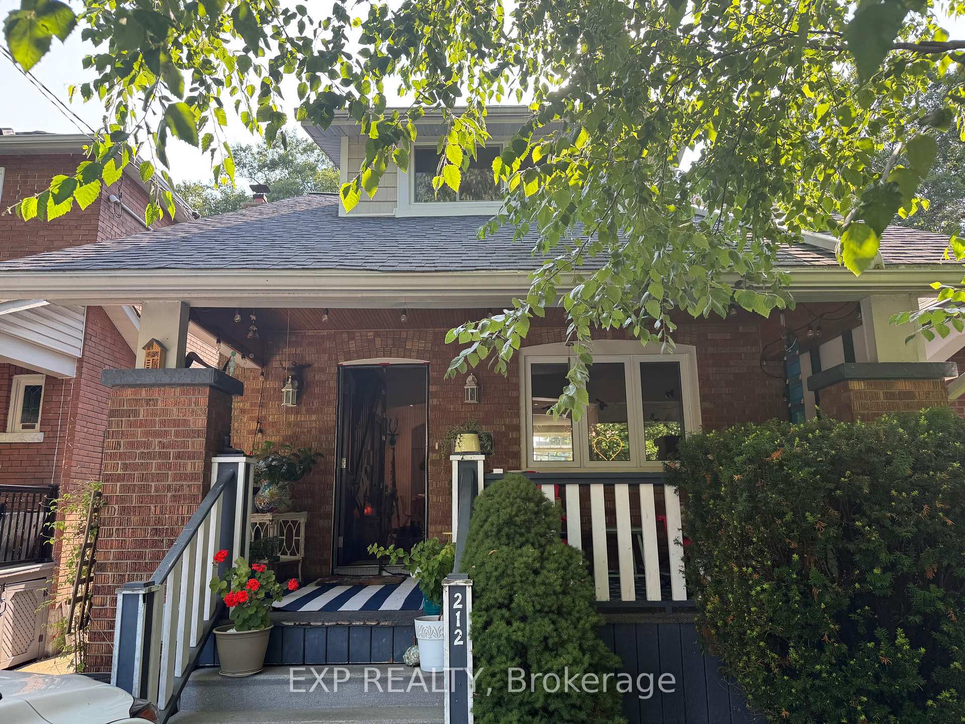 Photo 2 of 212 Bingham Avenue, Toronto, East End-Danforth — HOMEH