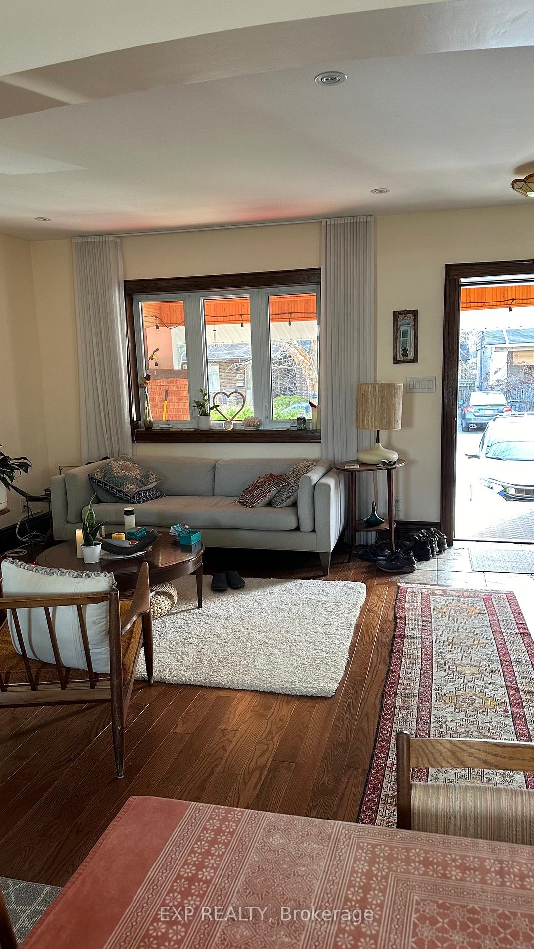Photo 5 of 212 Bingham Avenue, Toronto, East End-Danforth — HOMEH