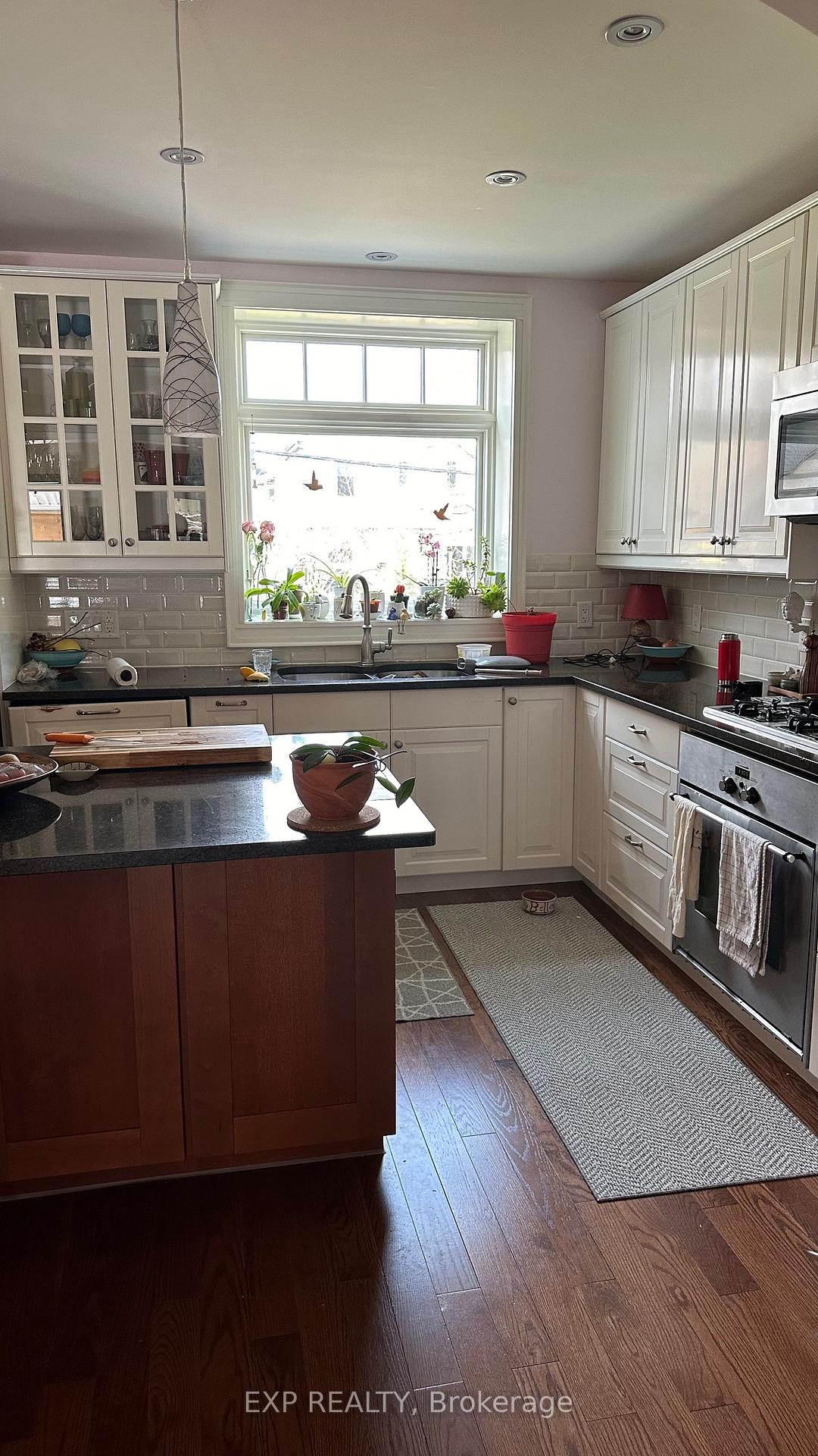 Photo 6 of 212 Bingham Avenue, Toronto, East End-Danforth — HOMEH