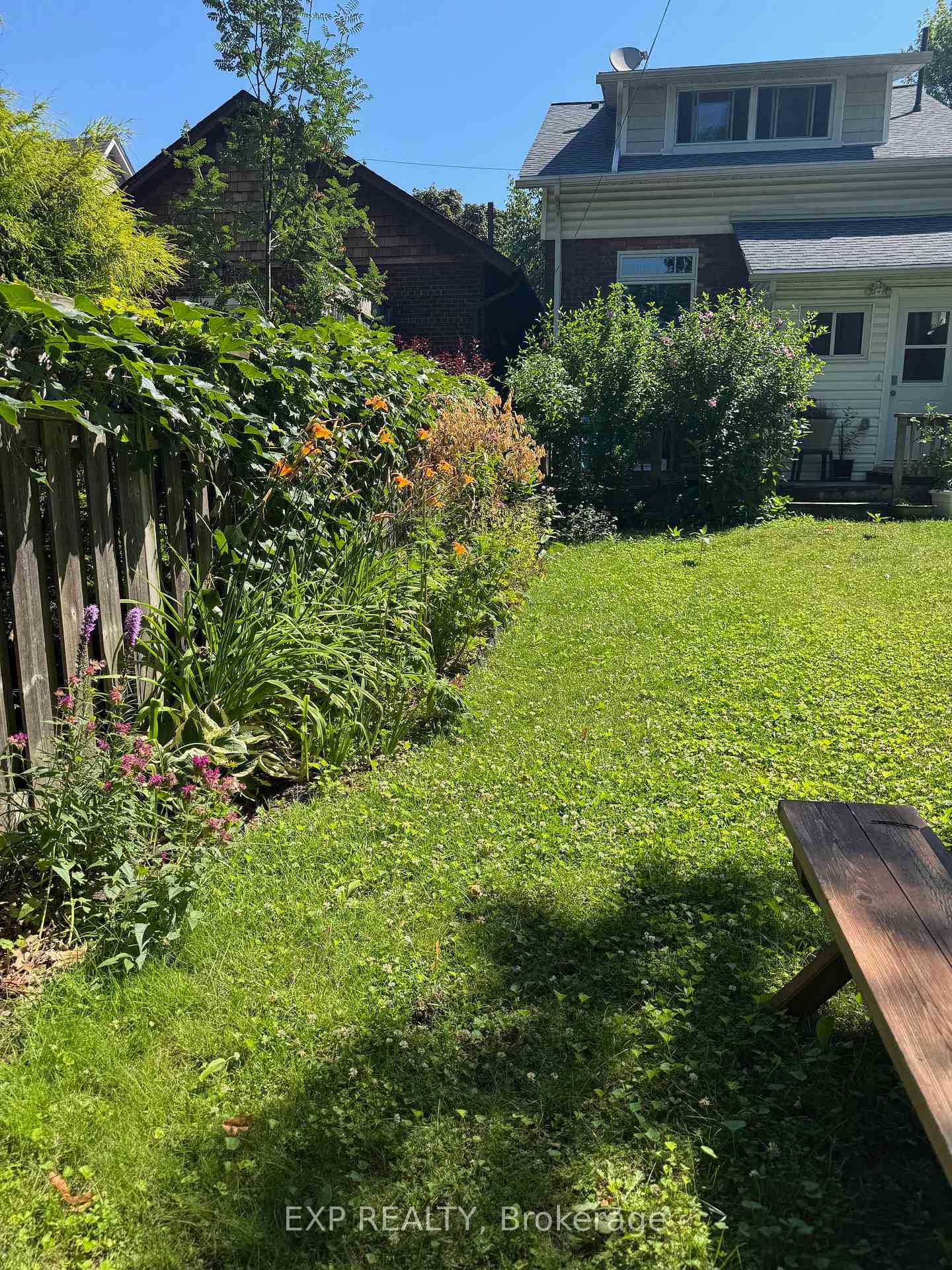 Photo 19 of 212 Bingham Avenue, Toronto, East End-Danforth — HOMEH