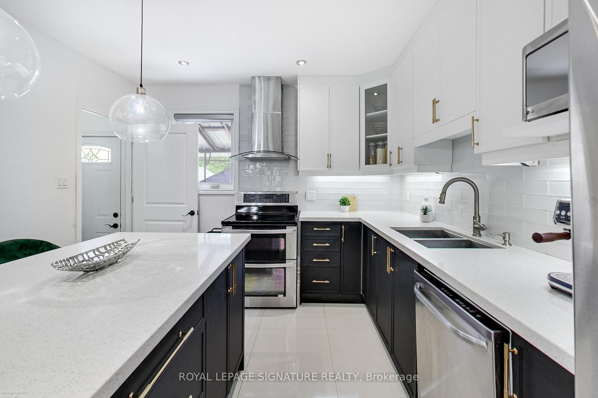 Photo 15 of 15 Glebeholme Boulevard, Toronto, Danforth — HOMEH