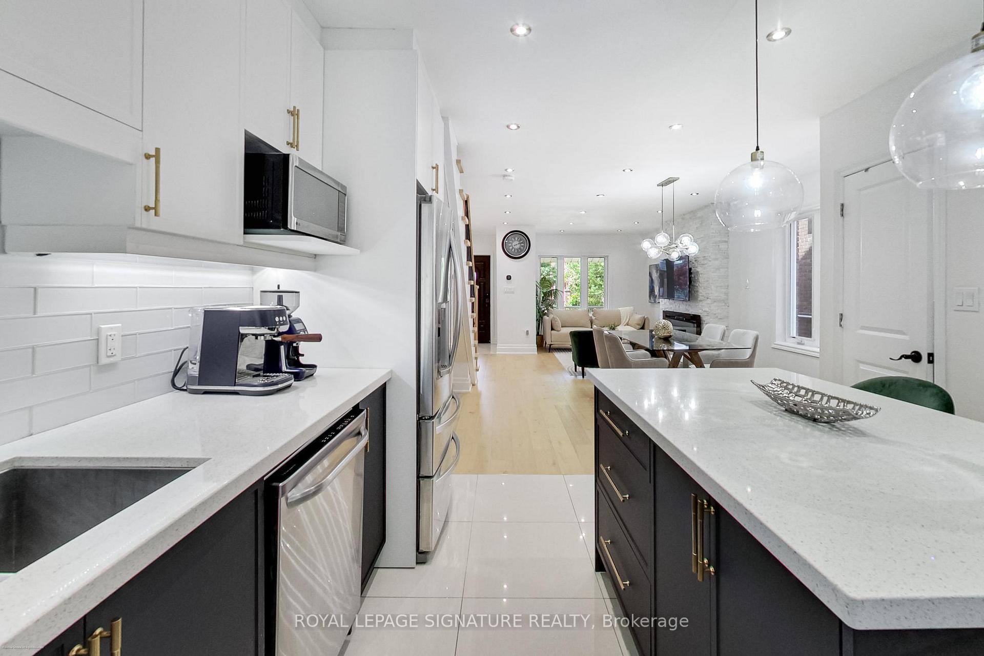 Photo 16 of 15 Glebeholme Boulevard, Toronto, Danforth — HOMEH