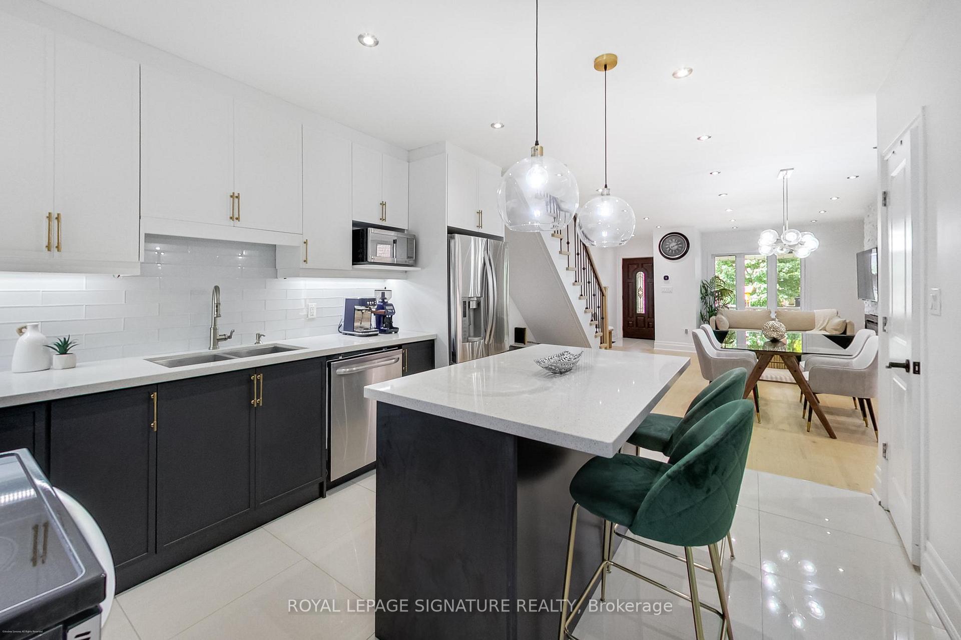 Photo 17 of 15 Glebeholme Boulevard, Toronto, Danforth — HOMEH
