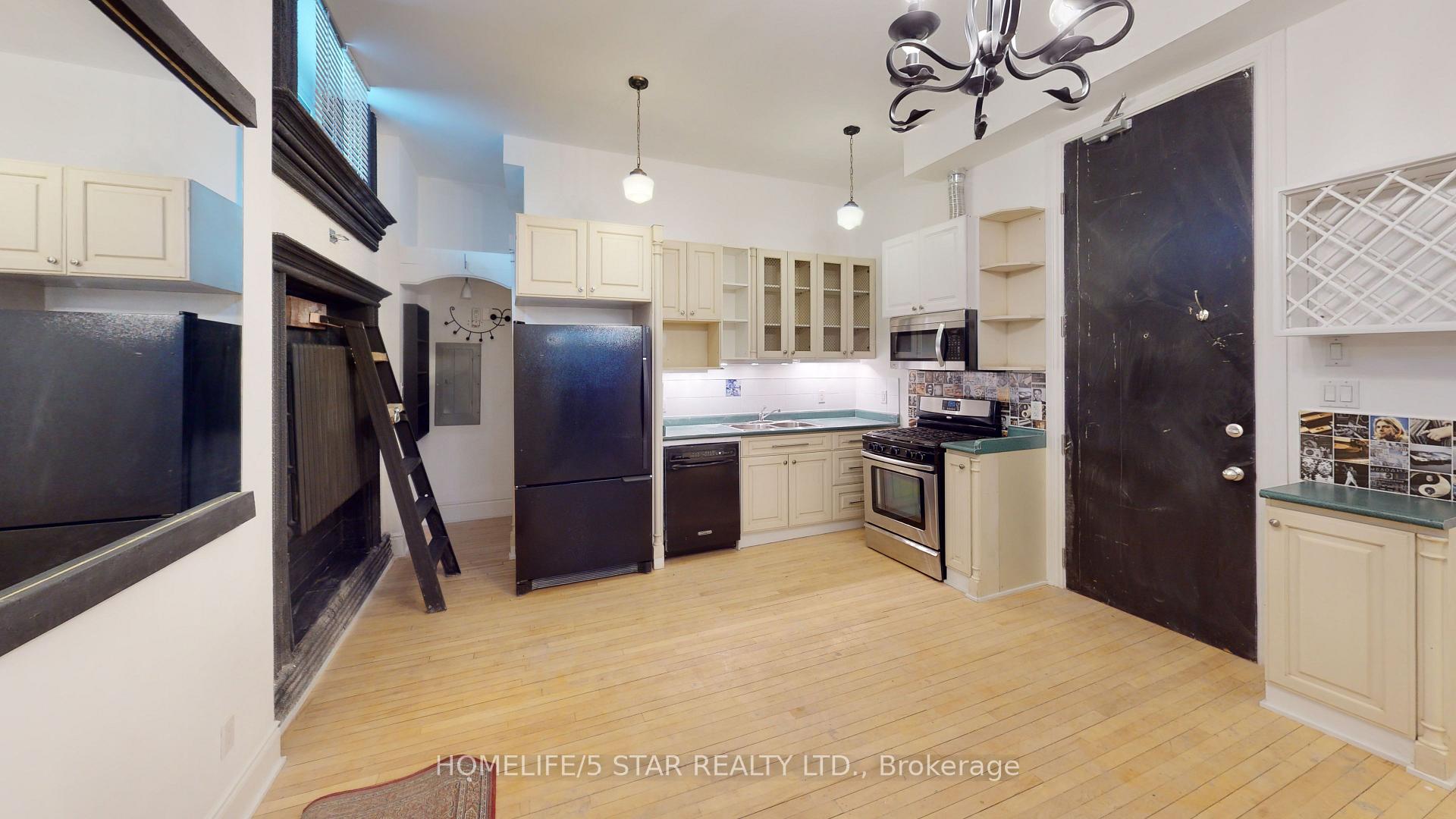 Photo 2 of Unit 208, 1152 Gerrard Street E, Toronto, South Riverdale — HOMEH
