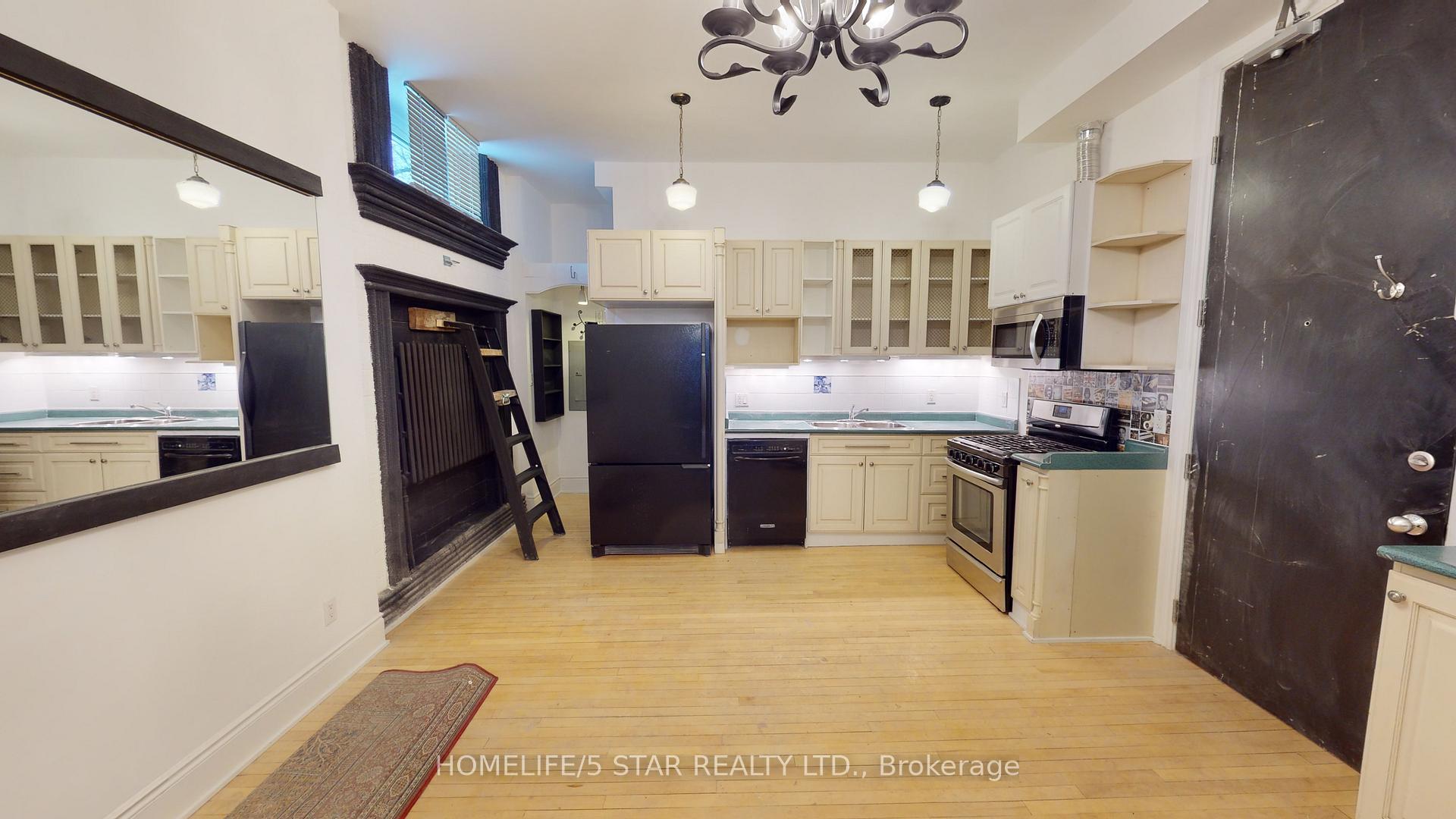 Photo 3 of Unit 208, 1152 Gerrard Street E, Toronto, South Riverdale — HOMEH
