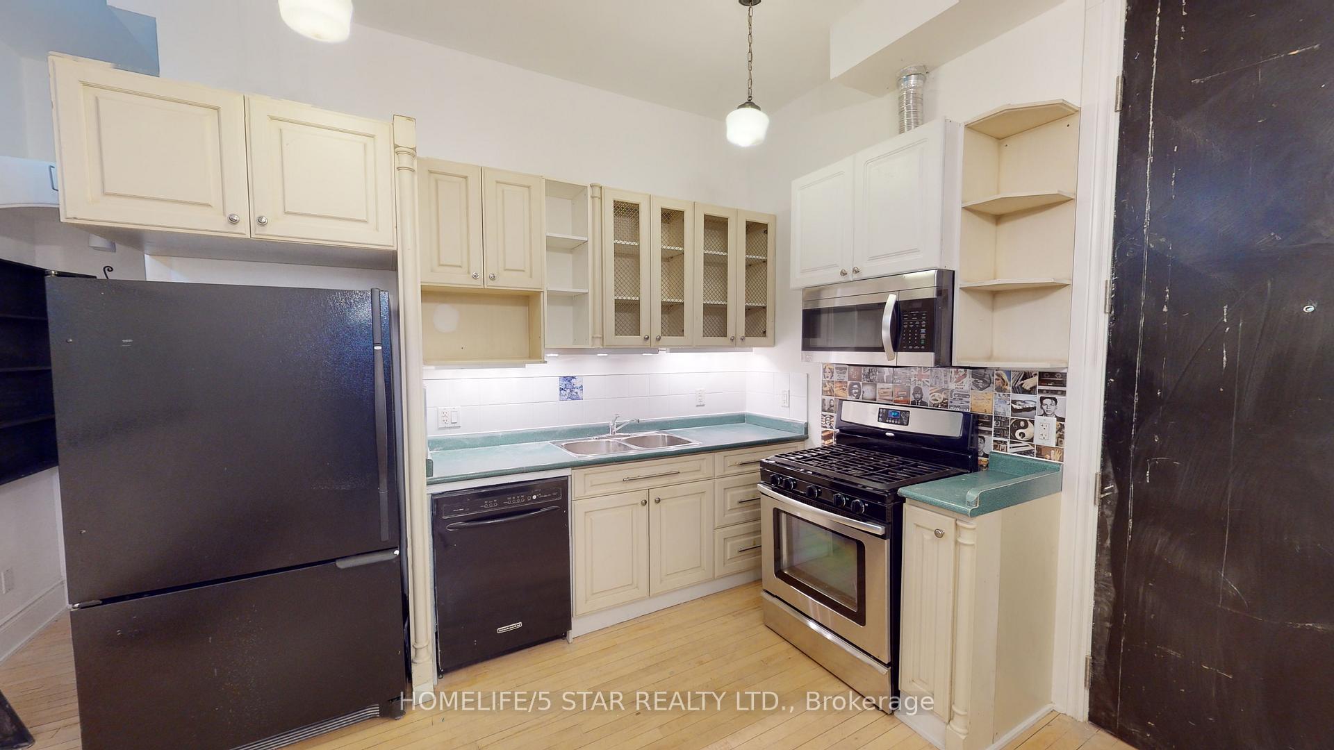 Photo 4 of Unit 208, 1152 Gerrard Street E, Toronto, South Riverdale — HOMEH