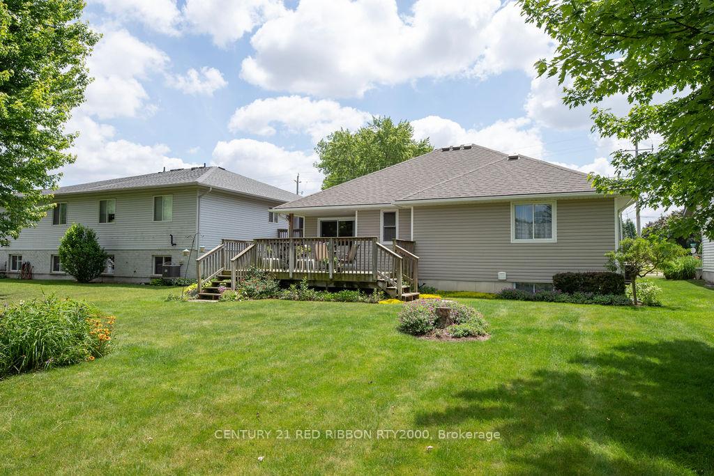 Photo 23 of 38 Bella Street, Strathroy-Caradoc, SE — HOMEH