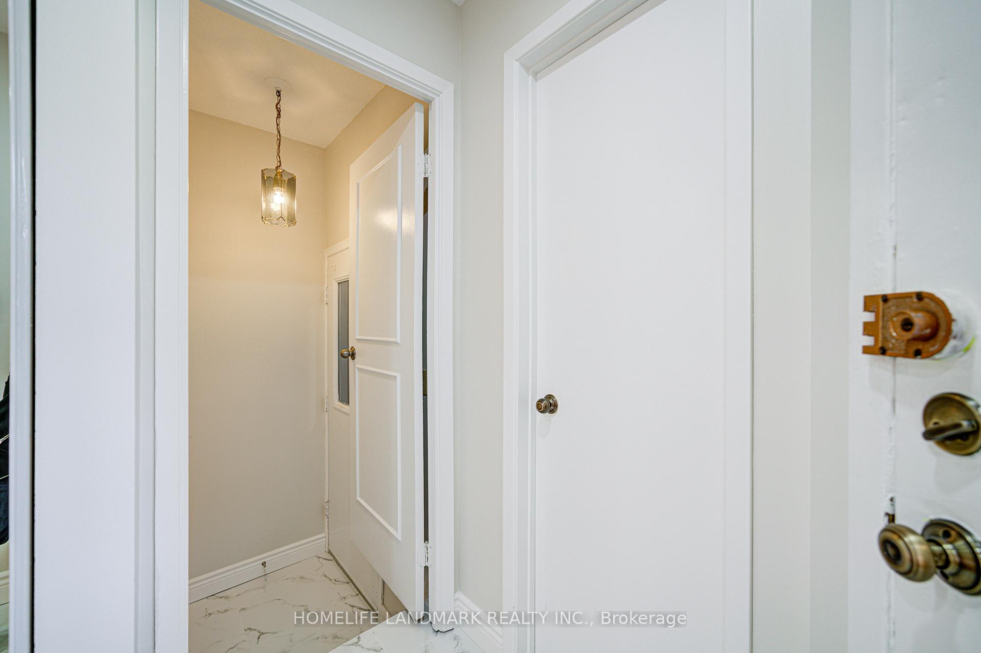 Photo 4 of 79 Sandyhook Square, Scarborough, Steeles — HOMEH
