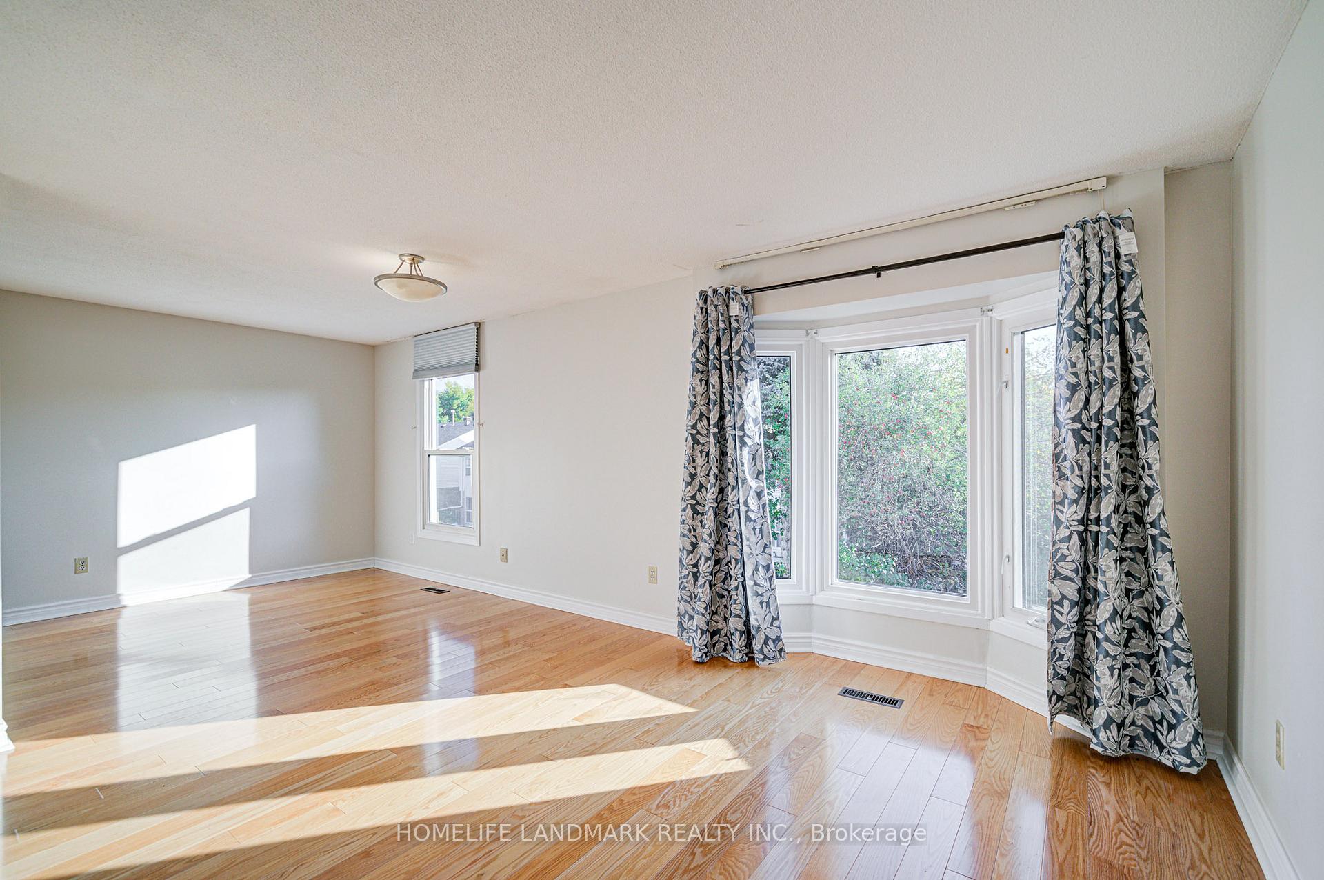 Photo 34 of 79 Sandyhook Square, Scarborough, Steeles — HOMEH