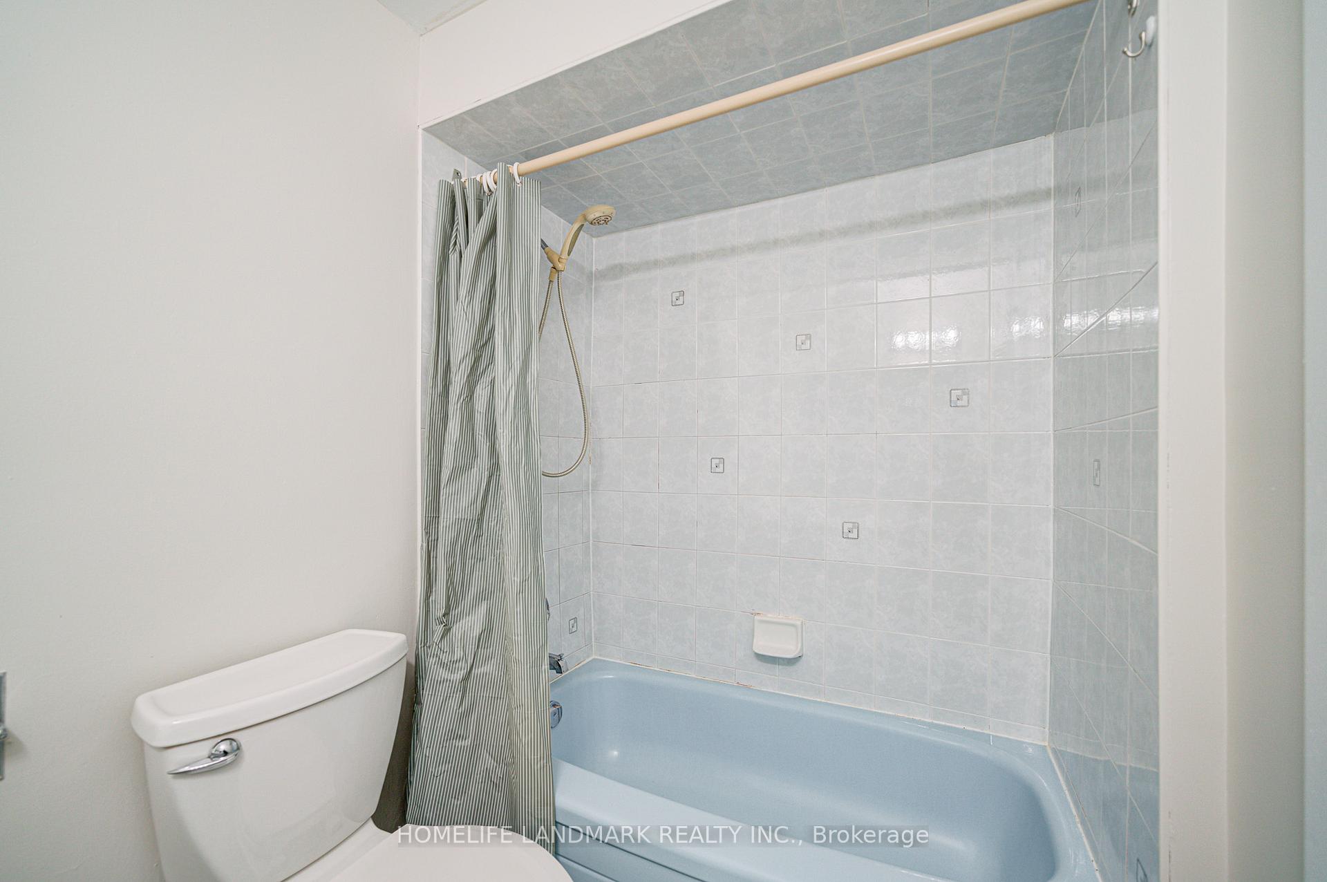 Photo 39 of 79 Sandyhook Square, Scarborough, Steeles — HOMEH
