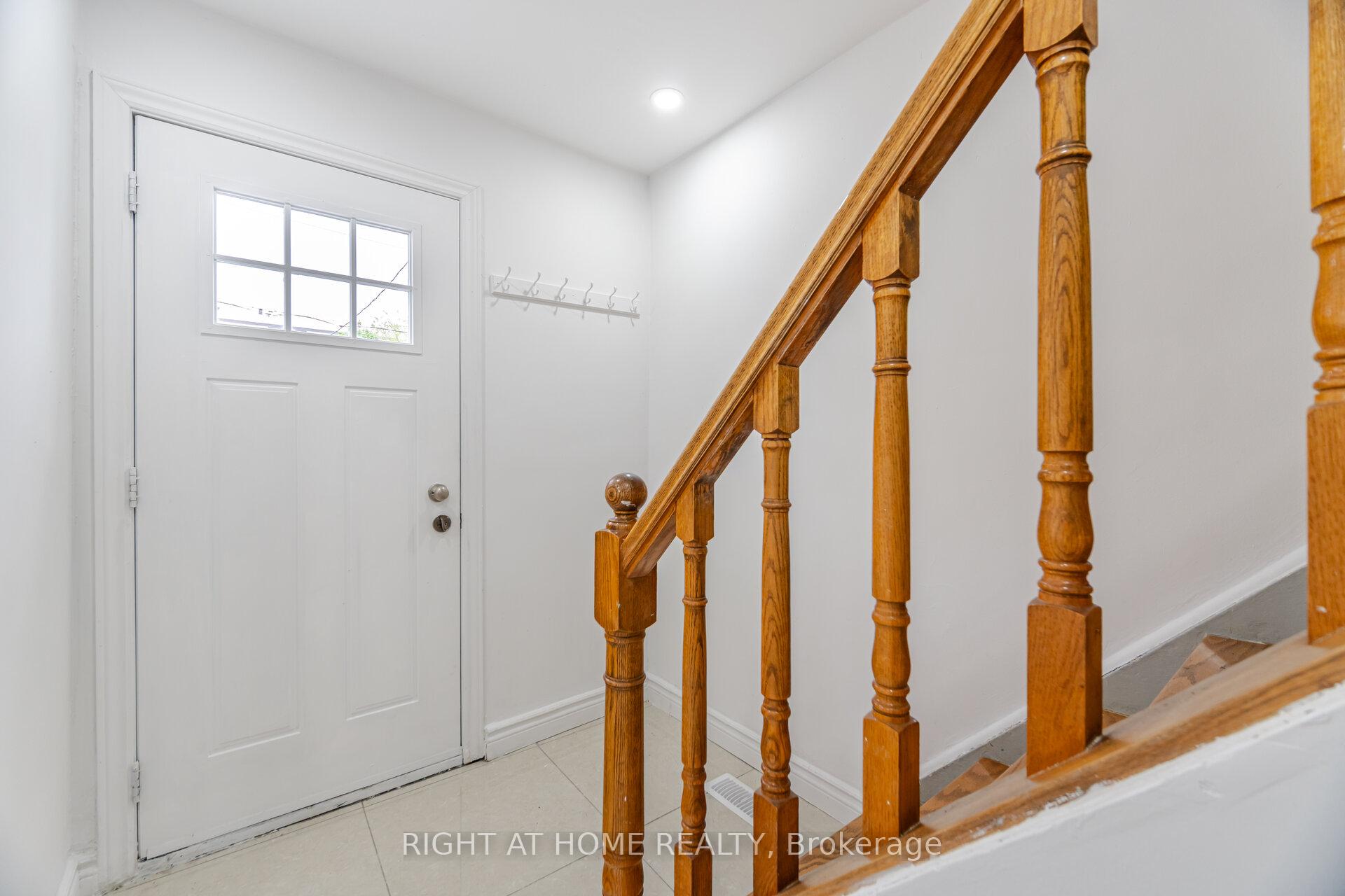 Photo 3 of 79 Chapman Avenue, Toronto, O'Connor-Parkview — HOMEH