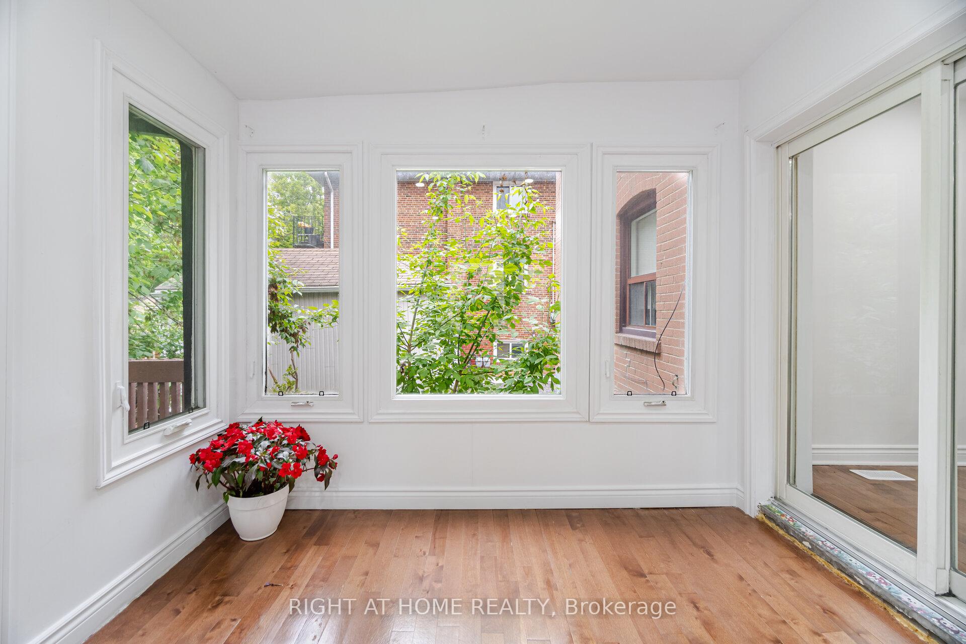 Photo 13 of 79 Chapman Avenue, Toronto, O'Connor-Parkview — HOMEH